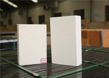 Couverture blanche de fibre en céramique d'aspect pour des doublures de mur d'équipement de chauffage